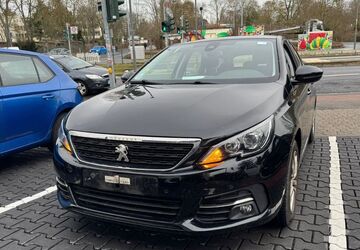 Peugeot 308 135.733 km 11.990 &euro; Mainz 55128