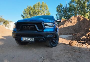 Dodge RAM 50.000 km 61.900 &euro; Hattersheim 65795