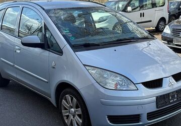Mitsubishi Colt 180.000 km 2.300 &euro; Wiesbaden 65203