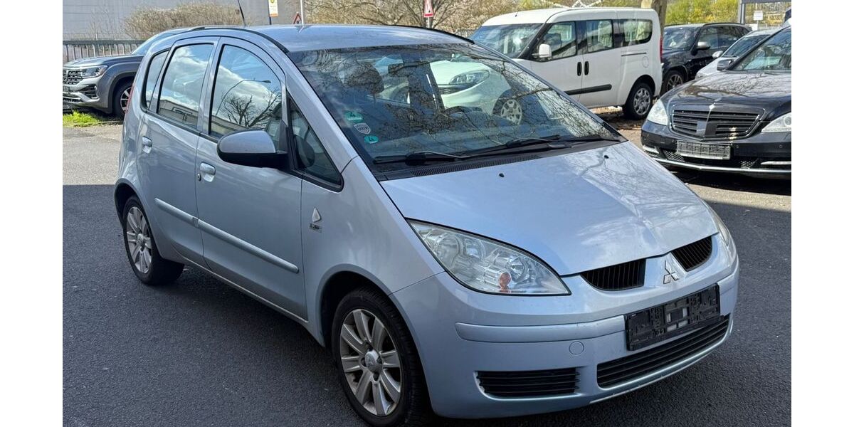 Mitsubishi Colt 180.000 km 2.300 &euro; Wiesbaden 65203