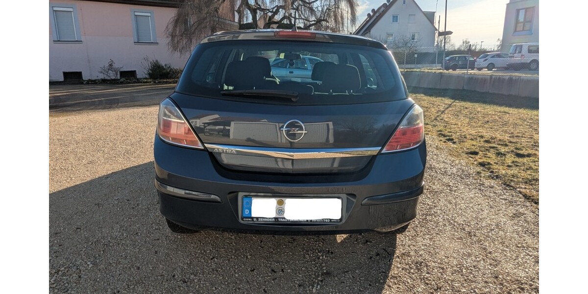 Opel Astra 132.000 km 4.900 &euro; Wiesbaden 65183
