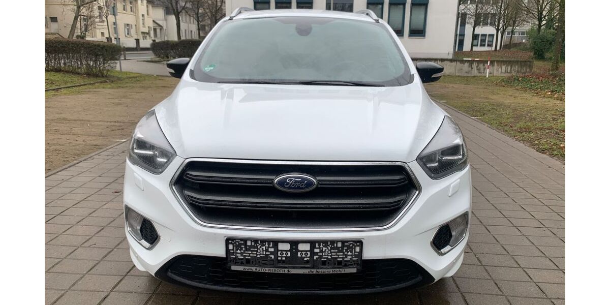 Ford Kuga 130.727 km 13.699 &euro; Mainz-Kastel 55252