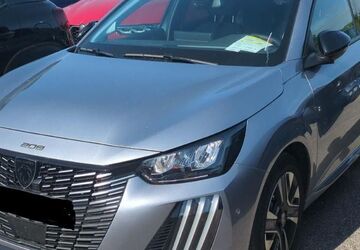 Peugeot 208 10.352 km 15.780 &euro; Rüsselsheim 65428