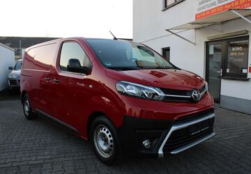 Toyota Proace (Verso) 140.000 km 14.499 &euro; Mainz-Kostheim 55246