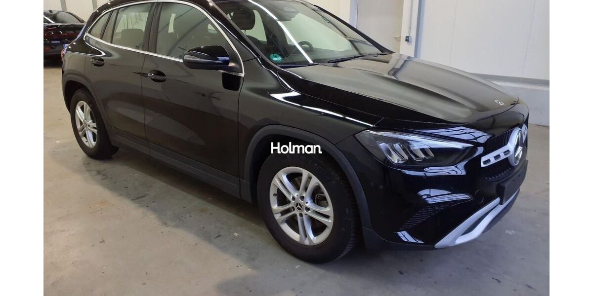 Mercedes-Benz GLA 200 25.290 km 33.963 &euro; Eschborn 65760