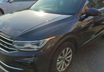 VW Tiguan 247.000 km 20.500 &euro; Schlangenbad 65388