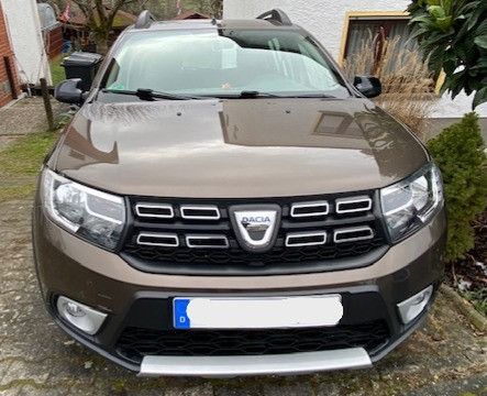 Dacia Sandero 78.000 km 9.600 &euro; Wiesbaden 65203
