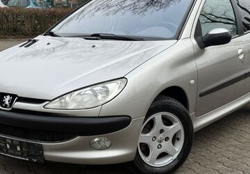 Peugeot 206 150.000 km 3.798 &euro; Rüsselsheim 65428
