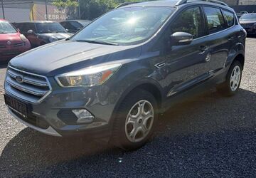 Ford Kuga 107.000 km 10.599 &euro; Wiesbaden 65197