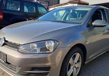 VW Golf 110.000 km 11.499 &euro; Eppstein 65817