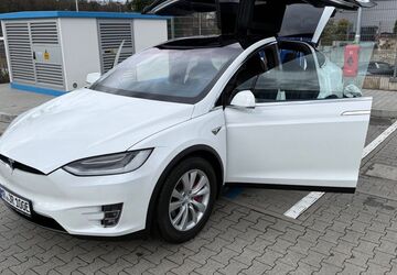 Tesla Model X 110.000 km 62.000 &euro; Flörsheim 65439